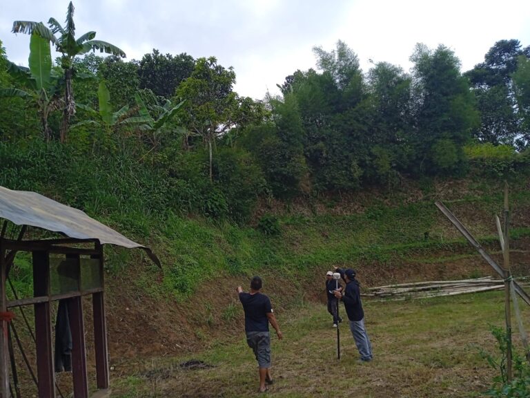 Petugas BPN Geber Pengukuran Tanah Milik Warga