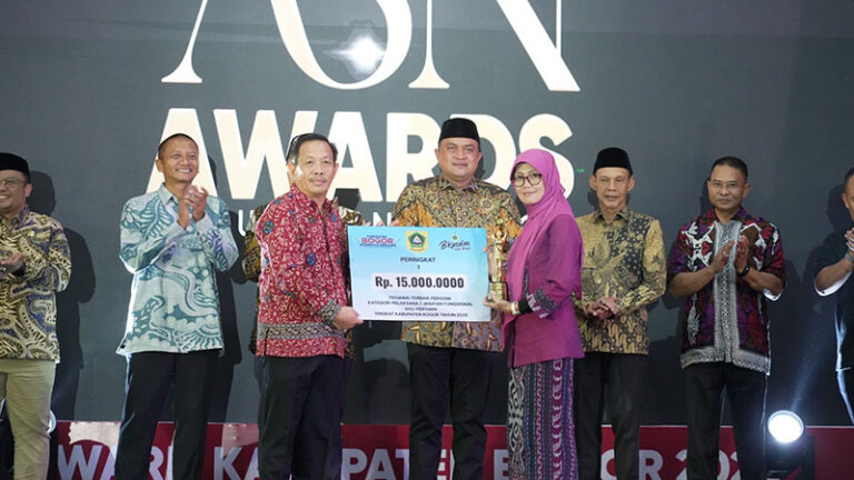 Melalui ASN Award, Bupati Bogor Tumbuhkan Motivasi ASN Dalam Percepatan Pembangunan Dan Pelayanan Publik