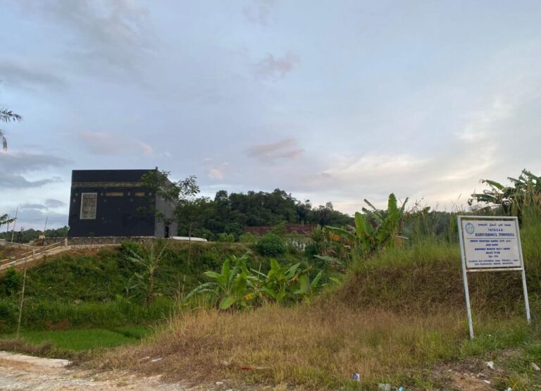 Ponpes Hadyurrosul Indonesia Hadirkan Masjid Berbentuk Ka’bah dan Program Unggulan untuk Umat