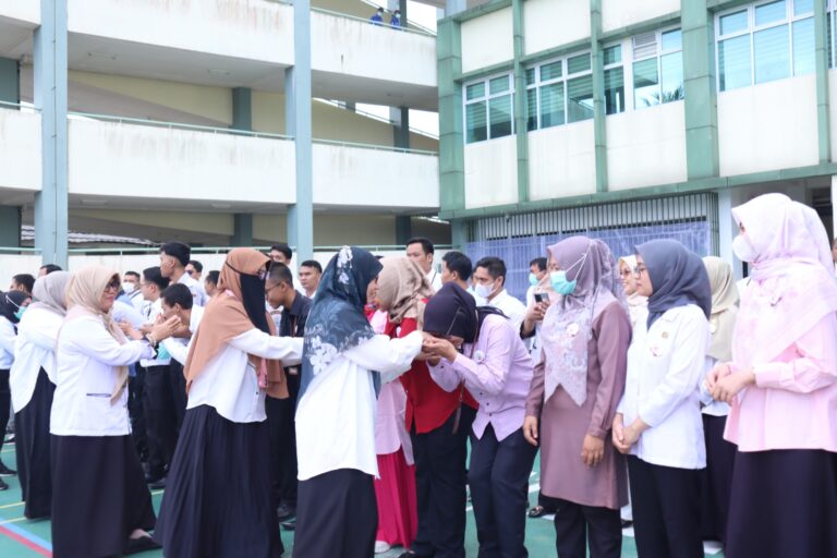 RSUD R. Moh. Noh Nur Pererat Silaturahmi dan Kebersamaan dengan Halal Bihalal