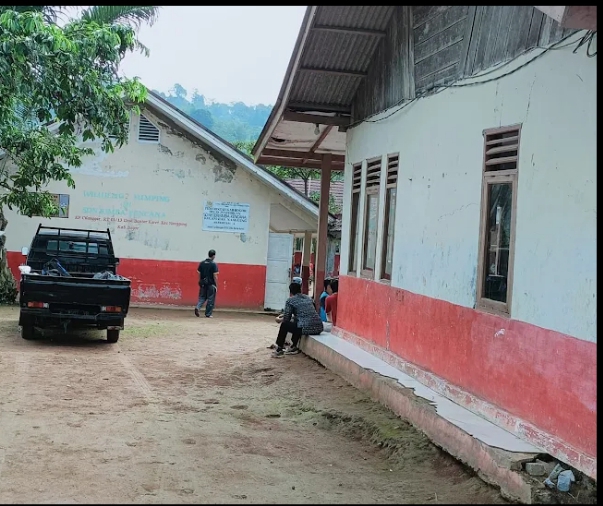 Sekolah Rusak di Nanggung Diperbaiki