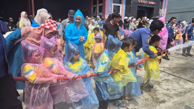 Bimba RK Planes Pagelaran Edukasi Keselamatan Lewat Fieldtrip ke Damkar Ciomas