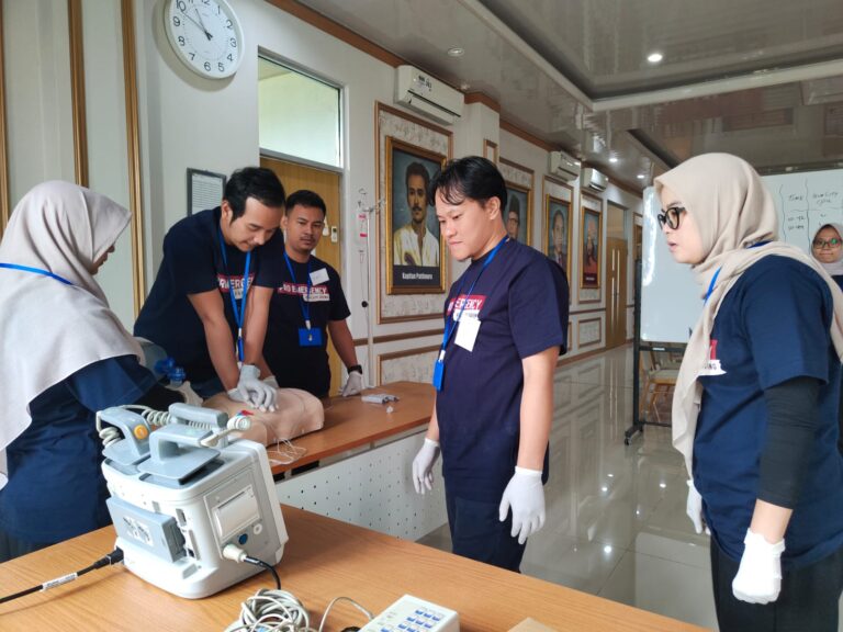 Kompetensi SDM RSUD R. Moh. Noh Nur Ditingkatkan Melalui Pelatihan BTCLS Bersertifikat Kemenkes