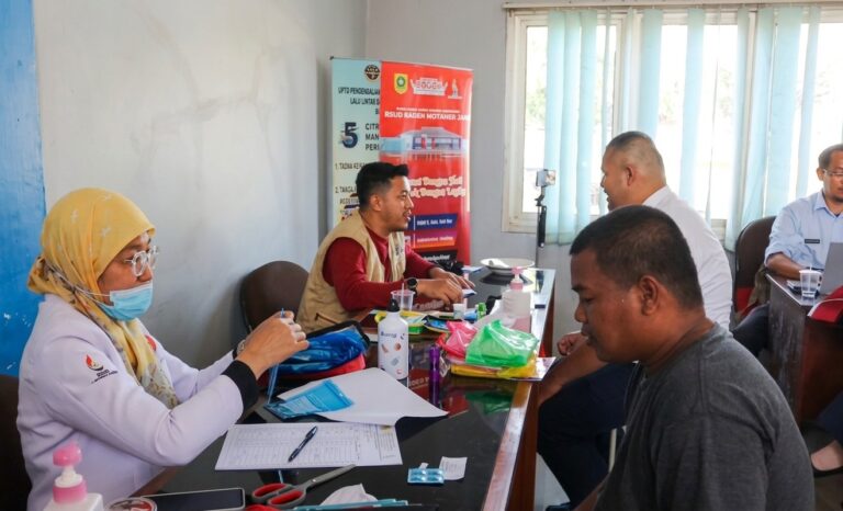 HJB ke-544, RSUD R. Moh. Noh Nur Dukung Cek Kesehatan Gratis, KIR, dan Uji Emisi
