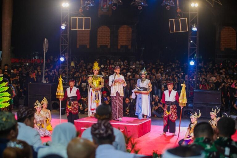 Helaran Pajajaran, Dedie Rachim Ingatkan Falsafah Hidup Masyarakat Sunda