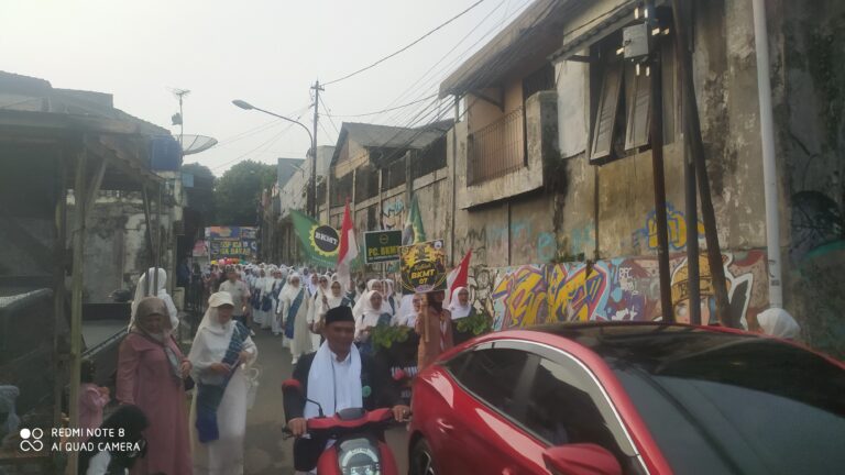 Pawai Ta’ruf Gebyar 10 Muharam Warnai Lebaran Yatim Piatu di Cigombong