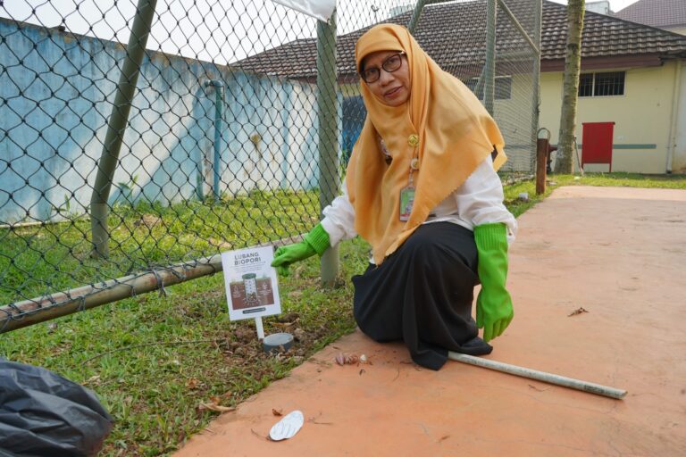Sampah Organik Dikelola RSUD R. Moh. Noh Nur Leuwiliang dengan Pemanfaatan Lubang Biopori