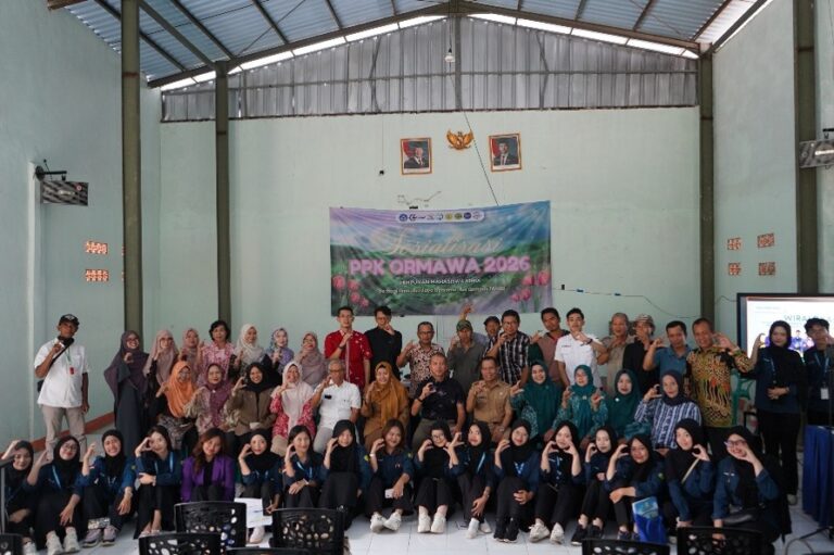 Himpunan Mahasiswa Kimia (HIMASKA) Universitas Pakuan Gelar Sosialisasi Program PPK Ormawa “WIRALOKA” di Desa Kota Batu