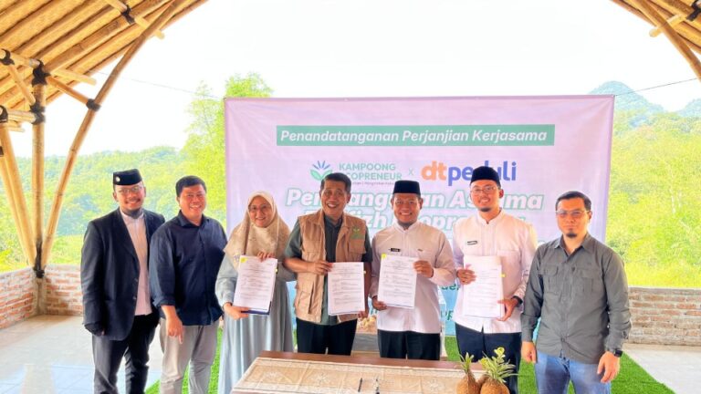 DT Peduli dan Kampoong Ecopreneur Bersinergi Bangun Asrama Santri dan Dorong Ekspor Ubi