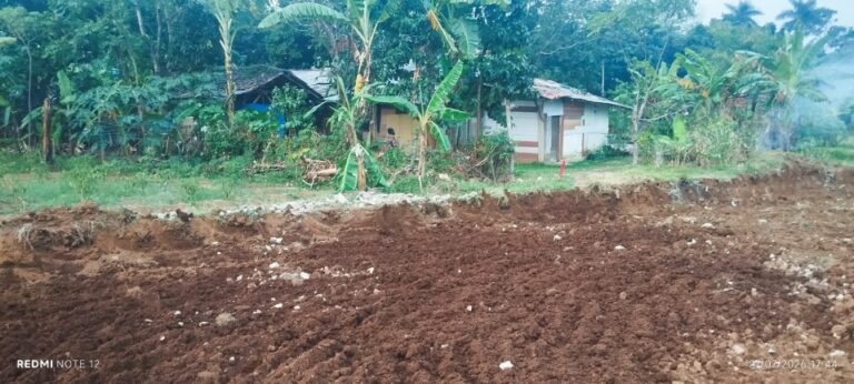 Belum Diganti Rugi, Lahan Warga Terdampak R3 Dibuldoser