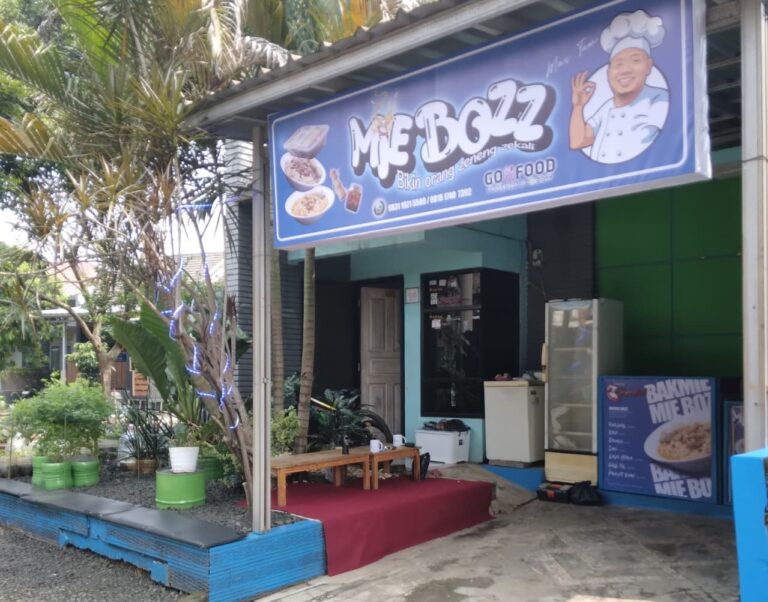 Mie Bozz Cibinong Luncurkan “Menu Pelajar” Hanya Rp7.000, Bawa Sayur Sendiri Boleh!