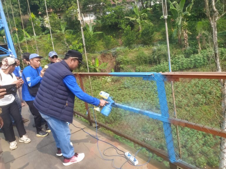Jadi Akses Warga Ciampea-Rancabungur, Kang Dechan Ingin Jembatan Gantung Benteng Cisadane Dirawat dan Dijaga