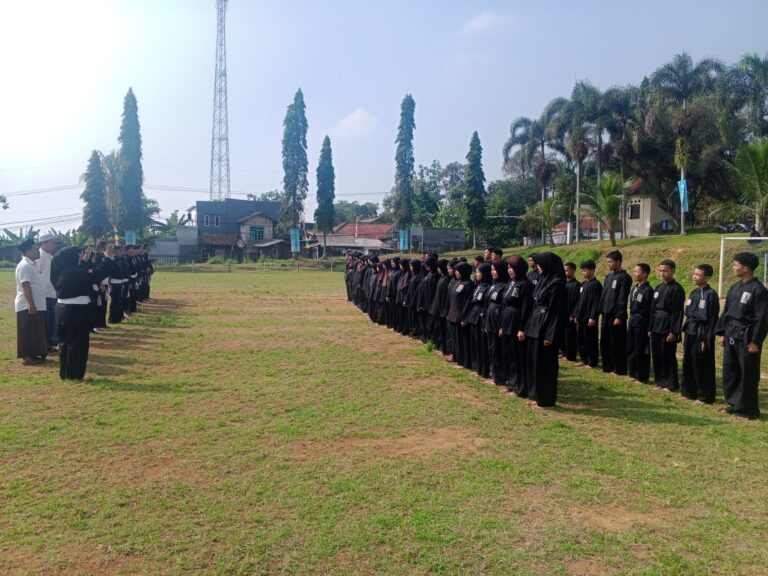 Perkuat Kemampuan, Pesilat PSHT Bogor Barat Latihan Bersama di Cijeruk