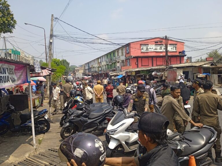 Penataan Puncak, 79 Bangunan Cisarua Disegel