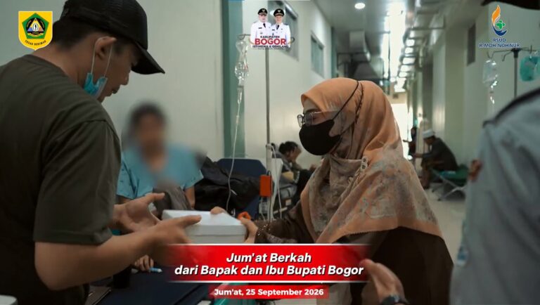 Jumat Berkah dari Bapak dan Ibu Bupati Bogor, RSUD R.Moh.Noh Nur Bagikan Makanan ke Penunggu Pasien