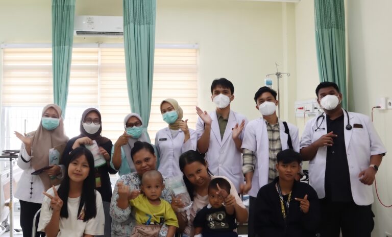 Pencegahan Bronkopneumonia pada Anak Gencar Diedukasikan RSUD R.Moh.Noh Nur dan Dokter Muda UPN Veteran Jakarta