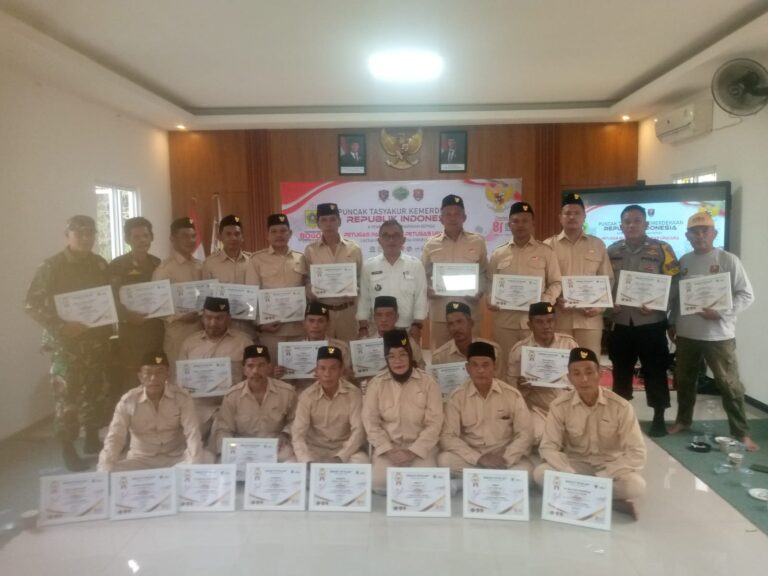 Paskibra Cihud Terima Penghargaan