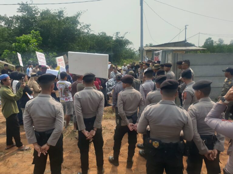 Warga Tolak Peternakan Ayam Broiler di Jasinga, Satpol PP Pasang PPNS Line