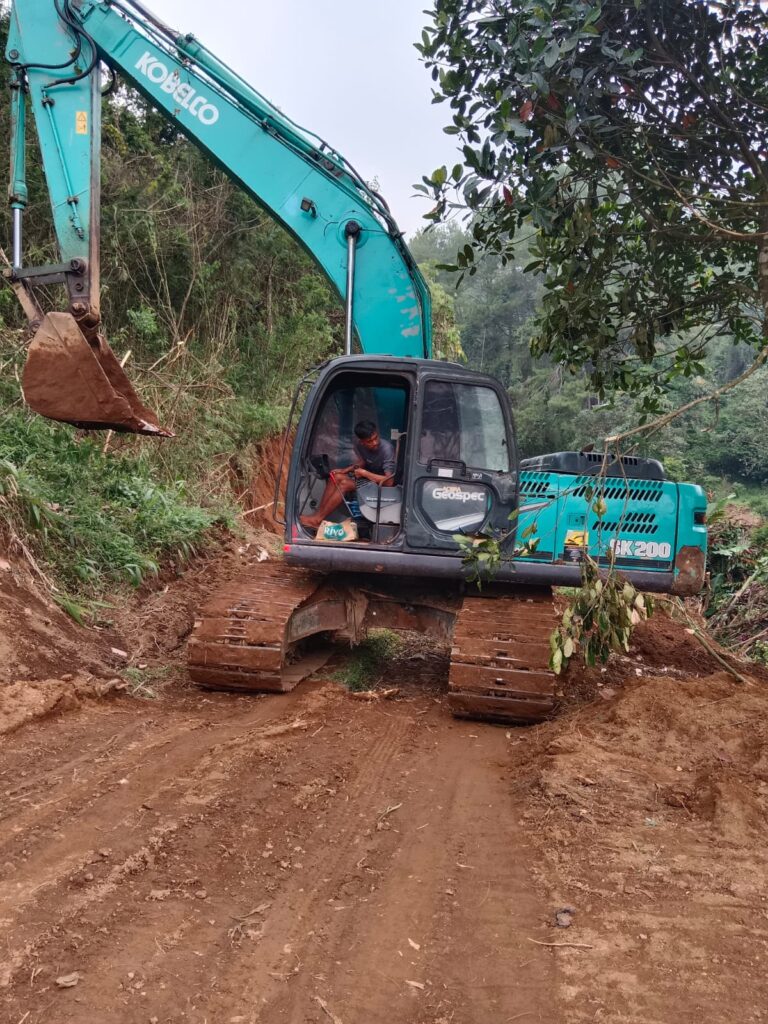 Jalan Citeko Cihanjawar Mulai Dibuka Dongkrak Dunia Pariwisata